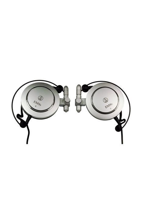 Фото Audio-technica ATH-EM9R Hi-end накладные наушники