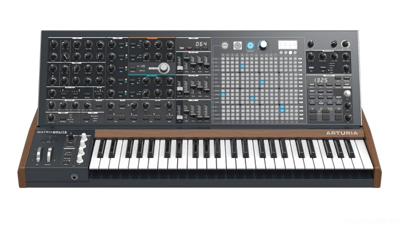 Фото Arturia MatrixBrute