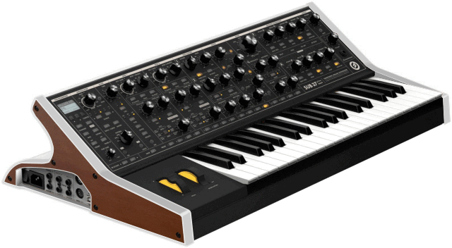 Фото Moog Subsequent 37
