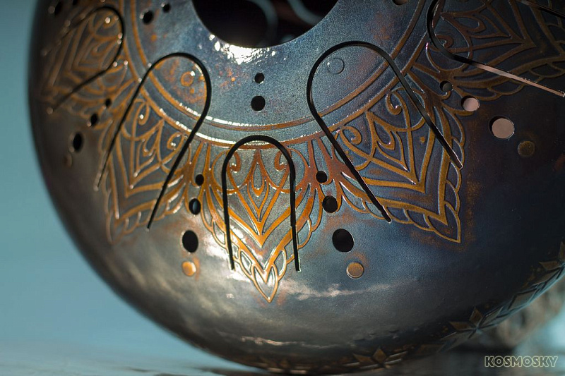 Фото KSY.30.C.e.1-2x Глюкофон 30см, полукруглые лепестки, двусторонний, гравировка "Триксель", Kosmosky