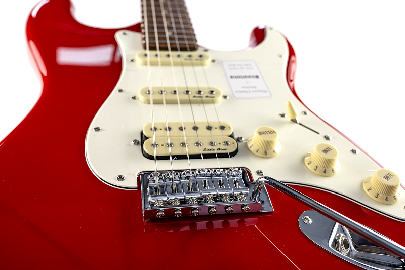 Фото Электрогитара Bosstone SEG-04 RD