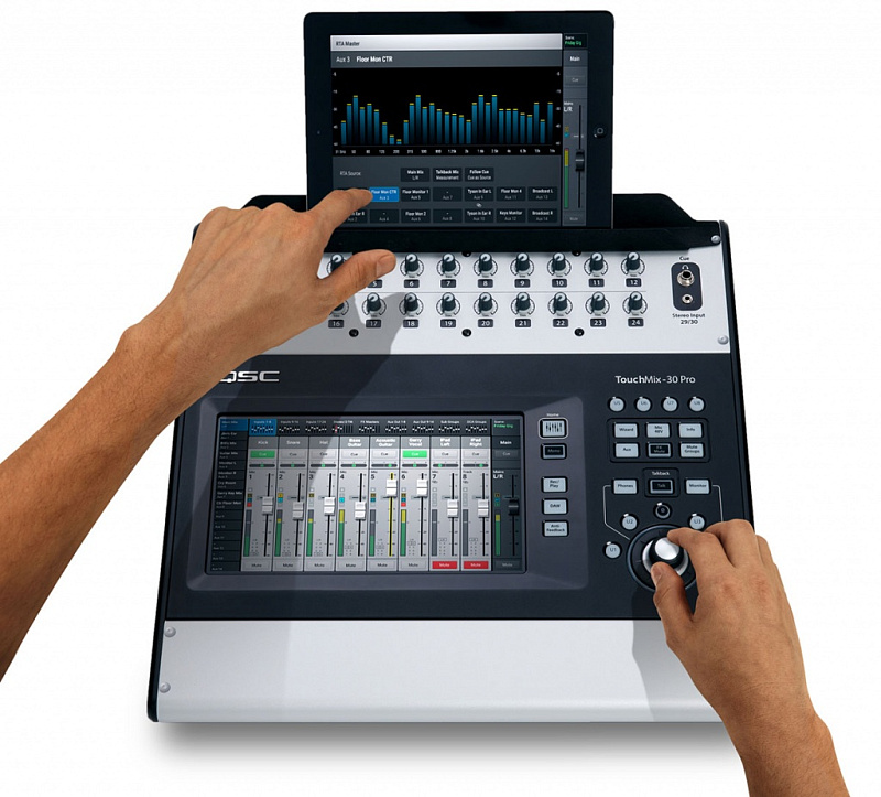 Фото QSC TouchMix-30 Pro Цифровой микшерный пульт