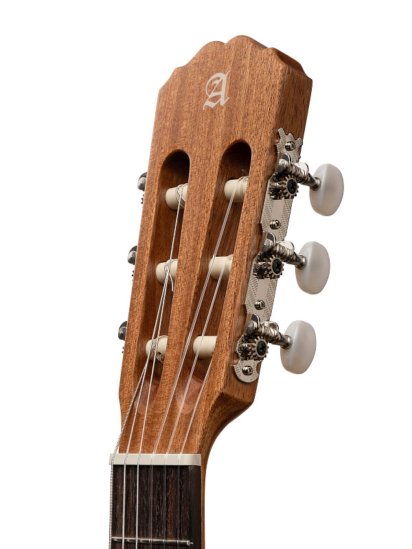 Классические классическая гитара alhambra 1c requinto 1/2  в магазине Music-Hummer