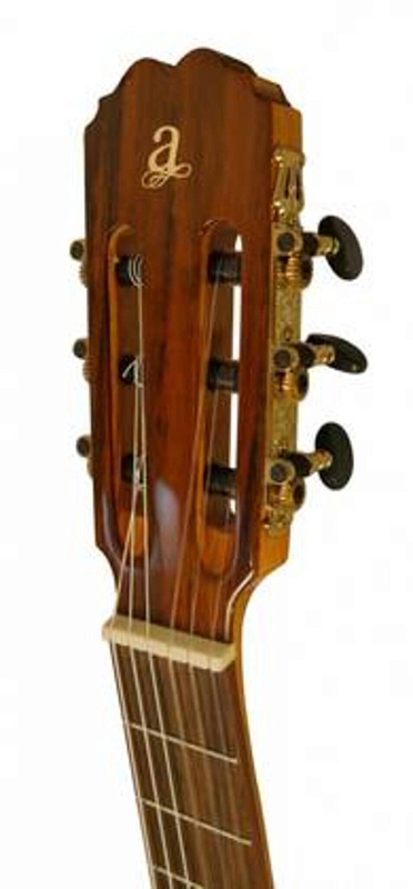 Фото Классическая гитара Admira Triana