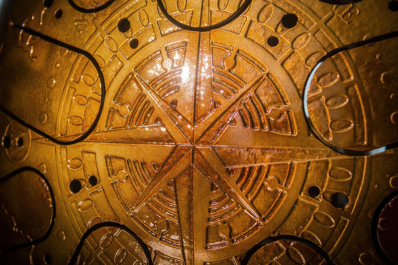 Фото KSY.35.C.e3 Глюкофон 35см, гравировка «Компас», полукруглые лепестки, Ля-минор, Kosmosky