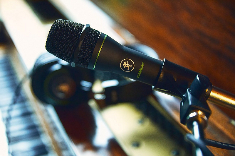 Фото MACKIE EM-89D